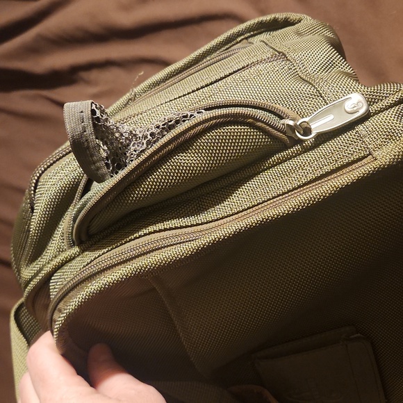 Atlantic Luggage Company Carry On bag Green - Picture 12 of 13